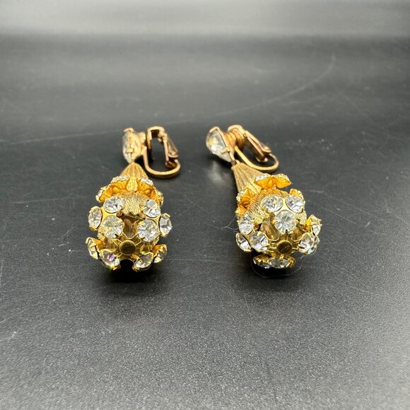 Vintage Clip On Earrings Rhinestone Dangle Drop Gold Toned Teardrop Glamorous - Picture 5 of 8